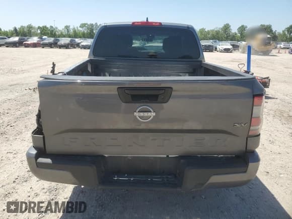 ✅ 2023 Nissan Frontier SV • VIN: 1N6ED1EJ9PN662851 • Lot: 52243205. Wystawiony na Copart z przebiegiem 48 708 mil. Bezpłatny archiwum sprzedaży aukcyjnych z USA i szczegółowy raport historii pojazdu na DreamBid. Zdjęcie 6.