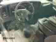 ✅ 2006 Chevrolet Silverado 1500 LS • VIN: 2GCEK19B161111762 • Lot: 80373664. Wystawiony na Copart z przebiegiem 116 760 mil mil. Skorzystaj z bezpłatnego archiwum sprzedaży aukcyjnych z USA i zobacz szczegółowy raport historii pojazdu na DreamBid. Zdjęcie 8.