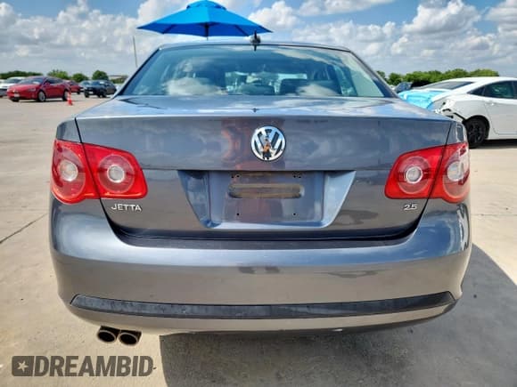 ✅ 2006 Volkswagen Jetta 2.5L • VIN: 3VWSG71K26M625533 • Лот: 64421235. Опубликован ранее на Copart с пробегом 140 600 миль. Бесплатный доступ к архиву аукционных продаж из США и подробный отчёт об истории автомобиля на DreamBid. Изображение 6.