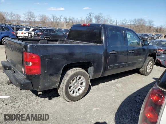 ✅ 2007 Chevrolet Silverado 1500 LTZ • VIN: 2GCEC13J871665279 • Lot: 52497015. Listed on Copart with 255,337 mi. Free auction sales archive from the USA and detailed vehicle history report at DreamBid. Image 3.