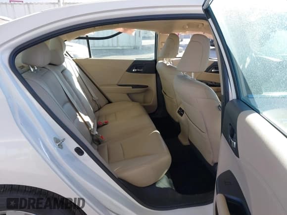 ✅ 2015 Honda Accord EX-L • VIN: 1HGCR2F88FA271663 • Lot: 43644774. Listed on IAAI with 127,564 mi. Free auction sales archive from the USA and detailed vehicle history report at DreamBid. Image 8.