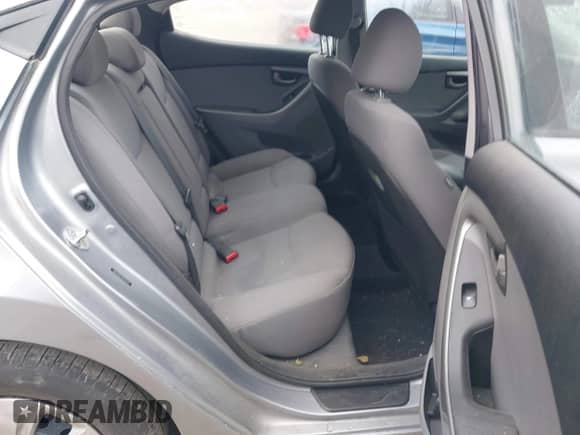 2016 Hyundai Elantra SE с VIN 5NPDH4AE9GH702276, выставлен на аукционе IAAI как лот 43502110 с пробегом Не указан миль и . История ставок и продаж доступна на DreamBid. Изображение 8.