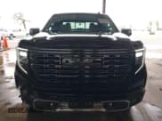 ✅ 2023 GMC Sierra 1500 Denali Ultimate • VIN: 1GTUUHEL2PZ182300 • Лот: 41498730. Опубликован ранее на IAAI с пробегом 24 389 миль. Бесплатный доступ к архиву аукционных продаж из США и подробный отчёт об истории автомобиля на DreamBid. Изображение 12.