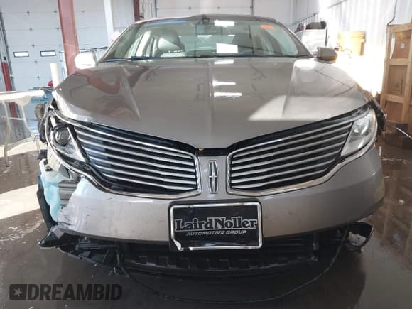 ✅ 2015 Lincoln MKZ Hybrid • VIN: 3LN6L2LU3FR614329 • Lot: 41295489. Wystawiony na IAAI z przebiegiem 103 909 mil. Bezpłatny archiwum sprzedaży aukcyjnych z USA i szczegółowy raport historii pojazdu na DreamBid. Zdjęcie 13.