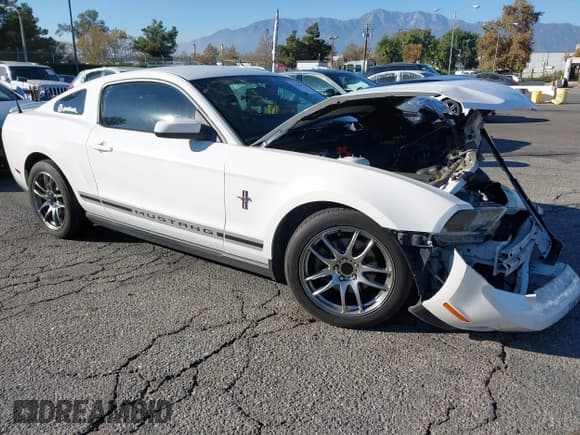✅ 2012 Ford Mustang V6 • VIN: 1ZVBP8AM2C5235623 • Lot: 43623012. Listed on IAAI with 94,740 mi. Free auction sales archive from the USA and detailed vehicle history report at DreamBid. Image 1.