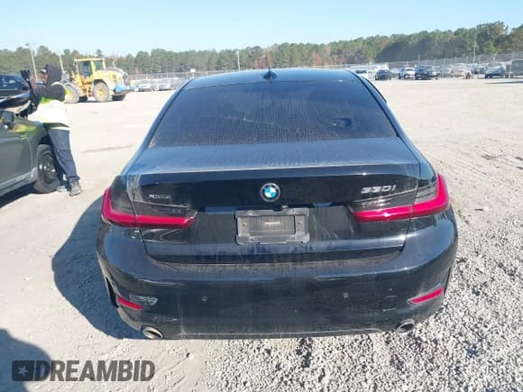 ✅ 2020 BMW 3 Series 330i xDrive • VIN: 3MW5R7J06L8B34344 • Lot: 43742958. Wystawiony na IAAI z przebiegiem 97 466 mil. Bezpłatny archiwum sprzedaży aukcyjnych z USA i szczegółowy raport historii pojazdu na DreamBid. Zdjęcie 16.
