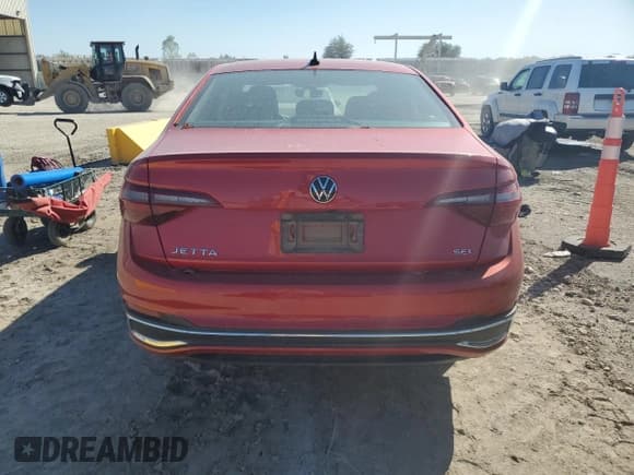 ✅ 2023 Volkswagen Jetta SEL • VIN: 3VWGM7BU1PM055007 • Лот: 82080925. Опубликован ранее на Copart с пробегом 19 359 миль. Бесплатный доступ к архиву аукционных продаж из США и подробный отчёт об истории автомобиля на DreamBid. Изображение 6.
