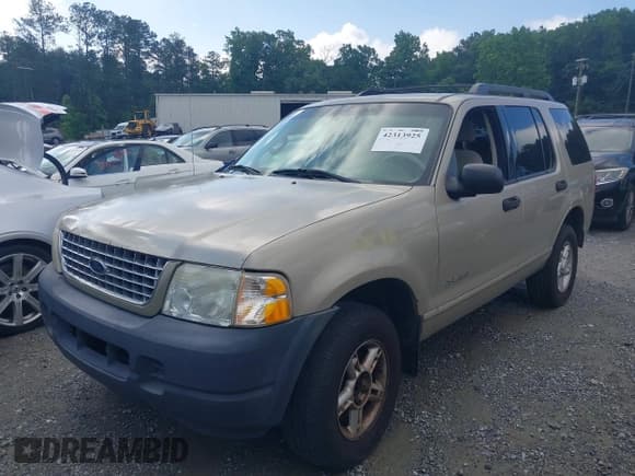 ✅ 2005 Ford Explorer XLT • VIN: 1FMZU73K45UB25032 • Lot: 42313925. Wystawiony na IAAI z przebiegiem 253 010 mil. Bezpłatny archiwum sprzedaży aukcyjnych z USA i szczegółowy raport historii pojazdu na DreamBid. Zdjęcie 17.