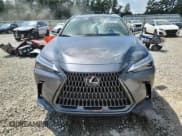 ✅ 2025 Lexus NX 350 Premium • VIN: 2T2GGCEZ8SC064598 • Lot: 69636935. Wystawiony na Copart z przebiegiem 9 708 mil. Bezpłatny archiwum sprzedaży aukcyjnych z USA i szczegółowy raport historii pojazdu na DreamBid. Zdjęcie 5.