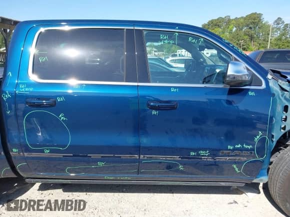 2023 Ram 1500 Limited с VIN 1C6SRFHT3PN635007, выставлен на аукционе IAAI как лот 42019635 с пробегом 27 829 миль миль и . История ставок и продаж доступна на DreamBid. Изображение 13.