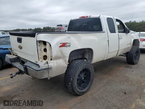 ✅ 2010 Chevrolet Silverado 1500 • VIN: 1GCSKTE27AZ136251 • Lot: 70200014. Wystawiony na Copart z przebiegiem 195 243 mil. Bezpłatny archiwum sprzedaży aukcyjnych z USA i szczegółowy raport historii pojazdu na DreamBid. Zdjęcie 3.