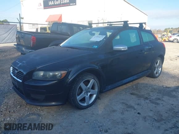 ✅ 2009 Volvo C30 • VIN: YV1MK672192150765 • Lot: 43933071. Listed on IAAI with 195,394 mi. Free auction sales archive from the USA and detailed vehicle history report at DreamBid. Image 6.
