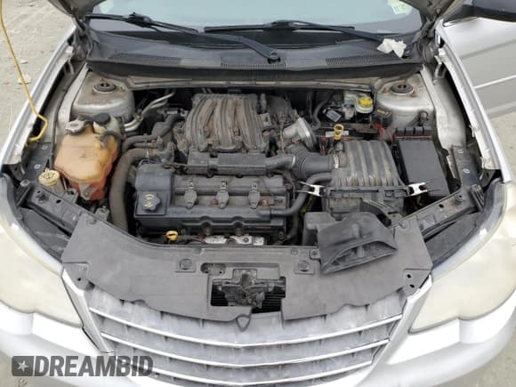 ✅ 2008 Chrysler Sebring Touring • VIN: 1C3LC56R68N264799 • Lot: 46088695. Listed on Copart with 137,729 mi. Free auction sales archive from the USA and detailed vehicle history report at DreamBid. Image 11.