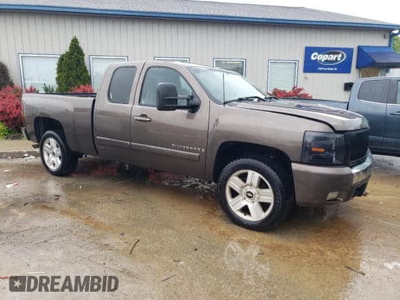 ✅ 2008 Chevrolet Silverado 1500 Work Truck • VIN: 1GCEC19028Z301589 • Lot: 55261694. Listed on Copart with 234,148 mi. Free auction sales archive from the USA and detailed vehicle history report at DreamBid. Image 4.
