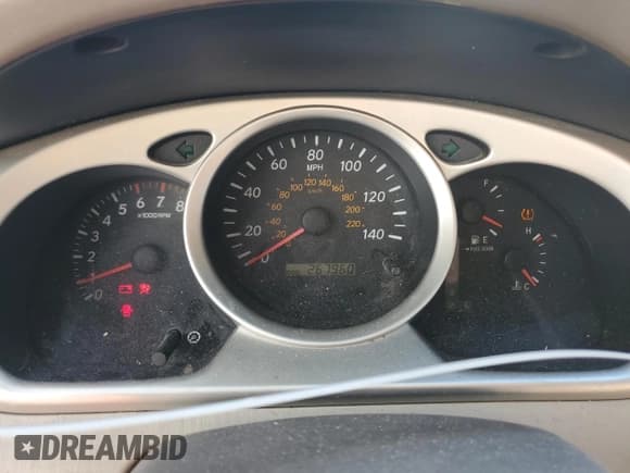 ✅ 2004 Toyota Highlander • VIN: JTEDP21A940036917 • Lot: 85355625. Wystawiony na Copart z przebiegiem 267 960 mil. Bezpłatny archiwum sprzedaży aukcyjnych z USA i szczegółowy raport historii pojazdu na DreamBid. Zdjęcie 9.