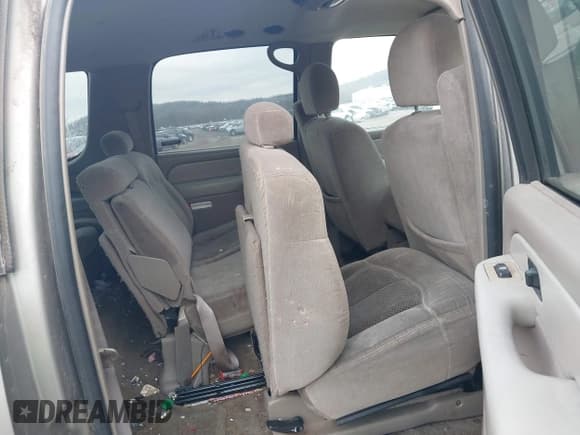 ✅ 2002 Chevrolet Suburban LS • VIN: 1GNEC16Z82J252026 • Лот: 41200765. Опубликован ранее на IAAI с пробегом 287 164 миль. Бесплатный доступ к архиву аукционных продаж из США и подробный отчёт об истории автомобиля на DreamBid. Изображение 8.