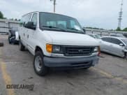 ✅ 2005 Ford Econoline Passenger XL • VIN: 1FBNE31L35HB11236 • Lot: 42590942. Wystawiony na IAAI z przebiegiem 149 239 mil. Bezpłatny archiwum sprzedaży aukcyjnych z USA i szczegółowy raport historii pojazdu na DreamBid. Zdjęcie 1.