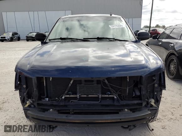 ✅ 2007 Chevrolet Suburban Commercial • VIN: 3GNGK26K97G165152 • Lot: 74175354. Wystawiony na Copart z przebiegiem 368 519 mil. Bezpłatny archiwum sprzedaży aukcyjnych z USA i szczegółowy raport historii pojazdu na DreamBid. Zdjęcie 5.