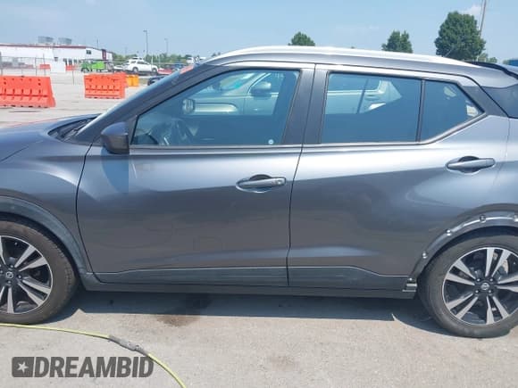 ✅ 2020 Nissan Kicks SV • VIN: 3N1CP5CV4LL496444 • Lot: 43005634. Listed on IAAI with 86,443 mi. Free auction sales archive from the USA and detailed vehicle history report at DreamBid. Image 14.