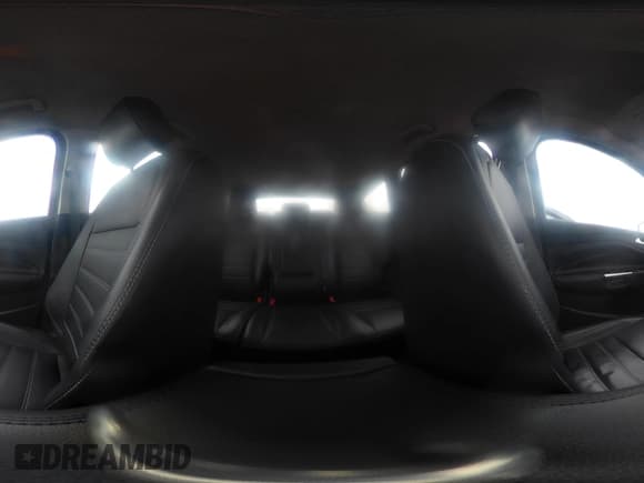 ✅ 2018 Ford C-Max Titanium • VIN: 1FADP5DU2JL104535 • Lot: 43709653. Wystawiony na IAAI z przebiegiem 102 432 mil. Bezpłatny archiwum sprzedaży aukcyjnych z USA i szczegółowy raport historii pojazdu na DreamBid. Zdjęcie 19.