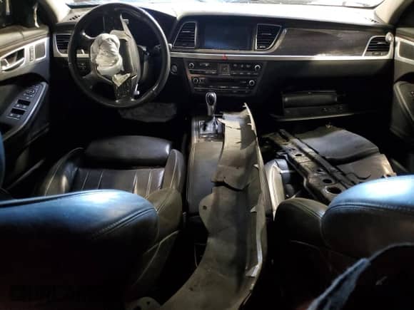 2015 Hyundai Genesis 3.8L with VIN KMHGN4JE2FU100843, listed as a Copart auction lot 71169605 with 333,333 mi miles and Clean title. Bid and sale history available at DreamBid. Image 8.