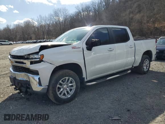 2021 Chevrolet Silverado 1500 LT z VIN 3GCUYDED1MG435401, wystawiony jako Copart lot #50371615 z przebiegiem 23 616 mil mil oraz Szkoda całkowita • Salvage title. Historia ofert i sprzedaży dostępna na DreamBid. Obrazek 1.