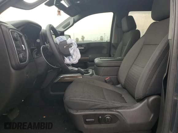 ✅ 2019 Chevrolet Silverado 1500 RST • VIN: 3GCPWDED7KG250821 • Lot: 70314434. Wystawiony na Copart z przebiegiem 60 288 mil. Bezpłatny archiwum sprzedaży aukcyjnych z USA i szczegółowy raport historii pojazdu na DreamBid. Zdjęcie 7.