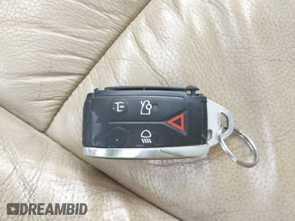 ✅ 2009 Jaguar XF Luxury • VIN: SAJWA05B89HR32609 • Lot: 42515288. Listed on IAAI with 197,260 mi. Free auction sales archive from the USA and detailed vehicle history report at DreamBid. Image 11.