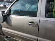 ✅ 2000 Chevrolet Suburban LS • VIN: 3GNFK16T8YG126021 • Лот: 41543485. Опубликован ранее на Copart с пробегом Не указан. Бесплатный доступ к архиву аукционных продаж из США и подробный отчёт об истории автомобиля на DreamBid. Изображение 7.