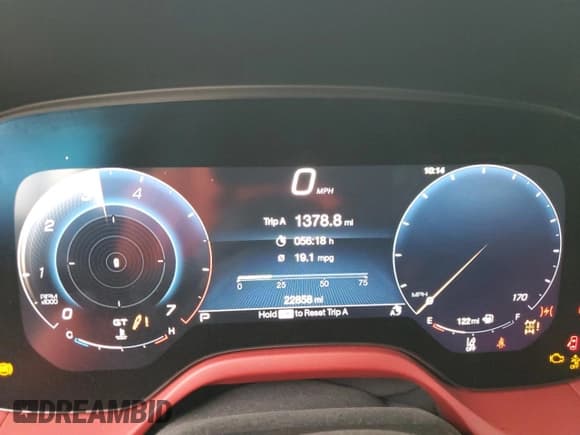 ✅ 2023 Maserati Grecale Modena • VIN: ZN682AVM5P7407858 • Lot: 63518455. Wystawiony na Copart z przebiegiem 22 858 mil. Bezpłatny archiwum sprzedaży aukcyjnych z USA i szczegółowy raport historii pojazdu na DreamBid. Zdjęcie 9.