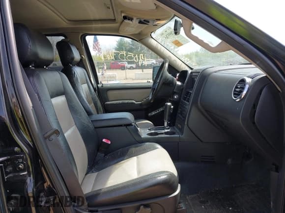 ✅ 2007 Ford Explorer Sport Trac Limited • VIN: 1FMEU53887UA18723 • Лот: 42055765. Опубликован ранее на IAAI с пробегом 196 794 миль. Бесплатный доступ к архиву аукционных продаж из США и подробный отчёт об истории автомобиля на DreamBid. Изображение 5.