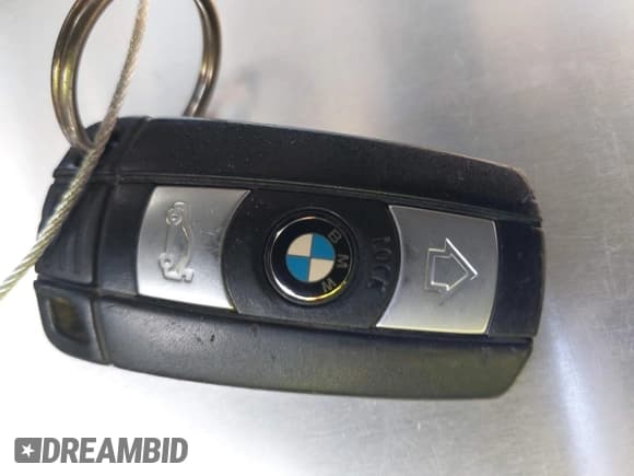 ✅ 2011 BMW 3 Series 328i • VIN: WBAPH5C59BA446489 • Lot: 42726525. Listed on IAAI with 56,121 mi. Free auction sales archive from the USA and detailed vehicle history report at DreamBid. Image 11.
