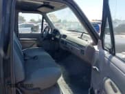 ✅ 1995 Ford F-150 • VIN: 2FTDF15N0SCA20559 • Lot: 42287598. Wystawiony na IAAI z przebiegiem 119 522 mil. Bezpłatny archiwum sprzedaży aukcyjnych z USA i szczegółowy raport historii pojazdu na DreamBid. Zdjęcie 5.