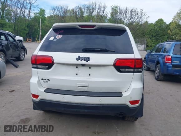 ✅ 2019 Jeep Grand Cherokee Upland • VIN: 1C4RJFAG8KC541396 • Lot: 42217719. Listed on IAAI with 72,466 mi. Free auction sales archive from the USA and detailed vehicle history report at DreamBid. Image 17.