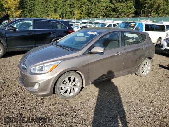✅ 2014 Hyundai Accent SE • VIN: KMHCU5AE3EU189179 • Лот: 76290614. Опубликован ранее на Copart с пробегом 105 053 миль. Бесплатный доступ к архиву аукционных продаж из США и подробный отчёт об истории автомобиля на DreamBid. Изображение 1.