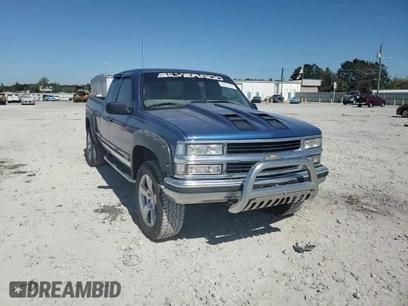 ✅ 1997 Chevrolet Silverado 1500 • VIN: 1GCEK19M4VE147928 • Lot: 86995605. Listed on Copart with 311,719 mi. Free auction sales archive from the USA and detailed vehicle history report at DreamBid. Image 14.