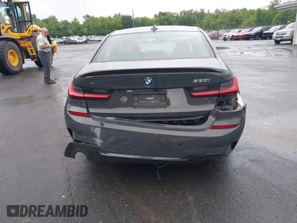 2022 BMW 3 Series 330i xDrive with VIN WBA5R7C05NFM16689, listed as a IAAI auction lot 42530938 with 56,777 mi miles and . Bid and sale history available at DreamBid. Image 16.