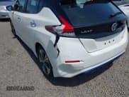 ✅ 2021 Nissan LEAF SV • VIN: 1N4AZ1CV0MC556505 • Lot: 42438895. Wystawiony na IAAI z przebiegiem 20 249 mil. Bezpłatny archiwum sprzedaży aukcyjnych z USA i szczegółowy raport historii pojazdu na DreamBid. Zdjęcie 6.