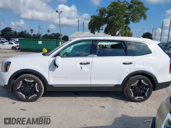✅ 2025 Kia Telluride EX • VIN: 5XYP34GC4SG596109 • Лот: 42861254. Опубликован ранее на IAAI с пробегом 30 423 миль. Бесплатный доступ к архиву аукционных продаж из США и подробный отчёт об истории автомобиля на DreamBid. Изображение 15.