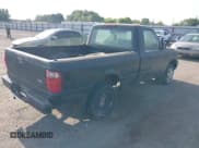 ✅ 2001 Ford Ranger XL • VIN: 1FTYR10C61PA63475 • Lot: 43121793. Wystawiony na IAAI z przebiegiem 297 825 mil. Bezpłatny archiwum sprzedaży aukcyjnych z USA i szczegółowy raport historii pojazdu na DreamBid. Zdjęcie 4.