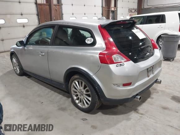 ✅ 2011 Volvo C30 • VIN: YV1672MK3B2193484 • Lot: 41937304. Listed on IAAI with 188,295 mi. Free auction sales archive from the USA and detailed vehicle history report at DreamBid. Image 3.