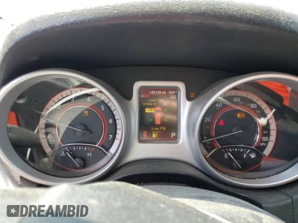 2017 Dodge Journey SE with VIN 3C4PDCAB8HT606195, listed as a Copart auction lot 60147455 with 125,120 mi miles and Salvage title. Bid and sale history available at DreamBid. Image 9.