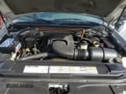 ✅ 1999 Lincoln Navigator • VIN: 5LMPU28L6XLJ05950 • Lot: 44080545. Wystawiony na Copart z przebiegiem 126 844 mil. Bezpłatny archiwum sprzedaży aukcyjnych z USA i szczegółowy raport historii pojazdu na DreamBid. Zdjęcie 12.