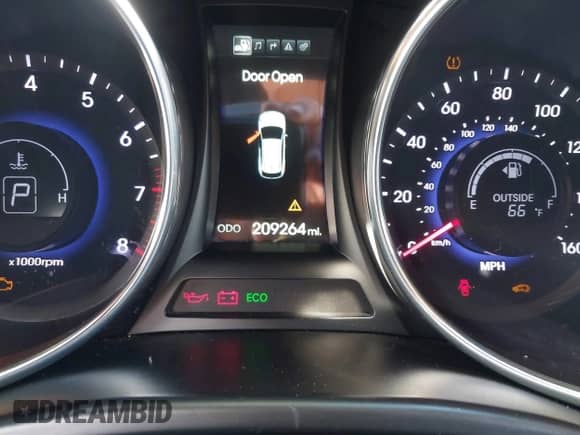 2015 Hyundai Santa Fe Limited z VIN KM8SR4HF6FU099631, wystawiony jako IAAI lot #43541205 z przebiegiem 209 264 mil mil oraz . Historia ofert i sprzedaży dostępna na DreamBid. Obrazek 7.