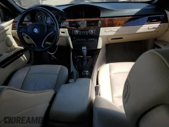 ✅ 2011 BMW 3 Series 335i • VIN: WBADX7C5XBE742308 • Lot: 81414295. Listed on Copart with 114,582 mi. Free auction sales archive from the USA and detailed vehicle history report at DreamBid. Image 8.