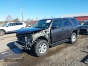 ✅ 2018 Toyota 4Runner SR5 • VIN: JTEBU5JR2J5493686 • Lot: 43621613. Wystawiony na IAAI z przebiegiem 86 723 mil. Bezpłatny archiwum sprzedaży aukcyjnych z USA i szczegółowy raport historii pojazdu na DreamBid. Zdjęcie 21.