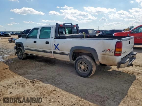 ✅ 2001 Chevrolet Silverado 2500HD LS • VIN: 1GCHK23U11F109606 • Lot: 66388275. Wystawiony na Copart z przebiegiem 189 342 mil. Bezpłatny archiwum sprzedaży aukcyjnych z USA i szczegółowy raport historii pojazdu na DreamBid. Zdjęcie 2.