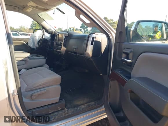 ✅ 2014 GMC Sierra 1500 SLE • VIN: 3GTP1UEC4EG194217 • Lot: 43355745. Listed on IAAI with 177,124 mi. Free auction sales archive from the USA and detailed vehicle history report at DreamBid. Image 5.