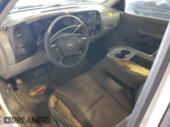 ✅ 2007 GMC Sierra 1500 Work Truck • VIN: 1GTEC14C97Z540234 • Лот: 80216405. Опубликован ранее на Copart с пробегом Не указан. Бесплатный доступ к архиву аукционных продаж из США и подробный отчёт об истории автомобиля на DreamBid. Изображение 8.