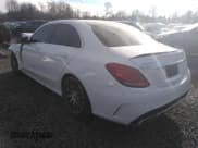 ✅ 2017 Mercedes-Benz C 63 S AMG • VIN: 55SWF8HB6HU188032 • Lot: 82704544. Wystawiony na Copart z przebiegiem 68 176 mil. Bezpłatny archiwum sprzedaży aukcyjnych z USA i szczegółowy raport historii pojazdu na DreamBid. Zdjęcie 2.